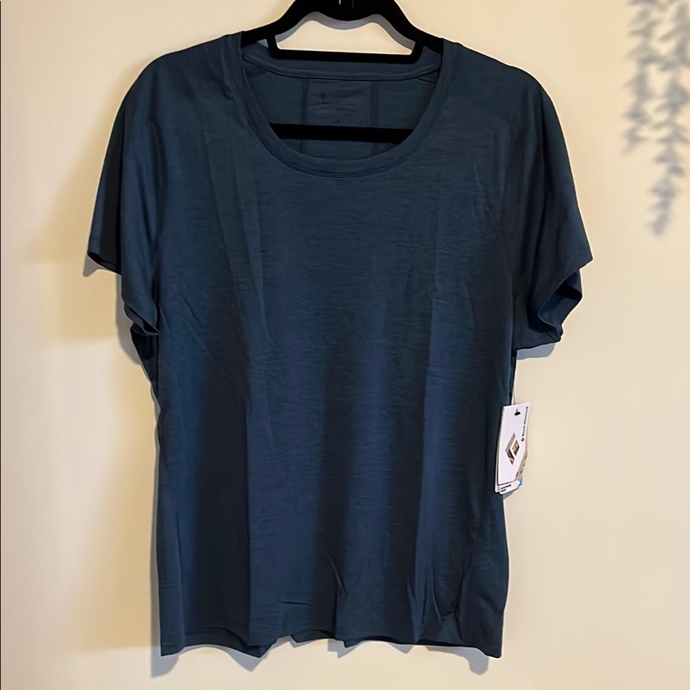 Black Diamond women’s lightwire tech tee
